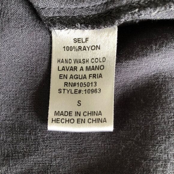 Floral Embroidered Tassel Tank Size Small - Picture 8 of 8